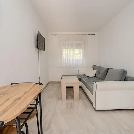 Guest Gouse Stipanovi Dvori - One Bedroom 1 Lejlighed Benkovac